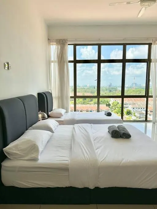 Mount Austin Homestay For 3Pax By Dsummer91 Homestay Johor Bahru 0*,  Malaysia